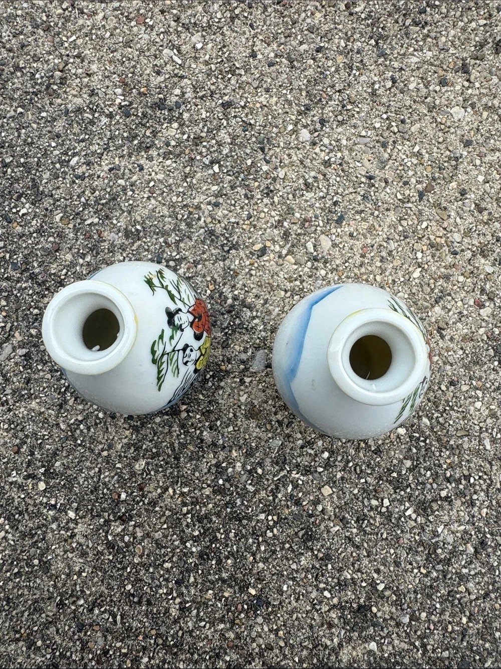 vintage Japanese porcelain bud vases pair